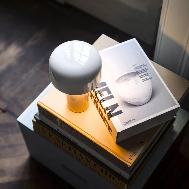 Pilzförmige kabellose Tischlampe