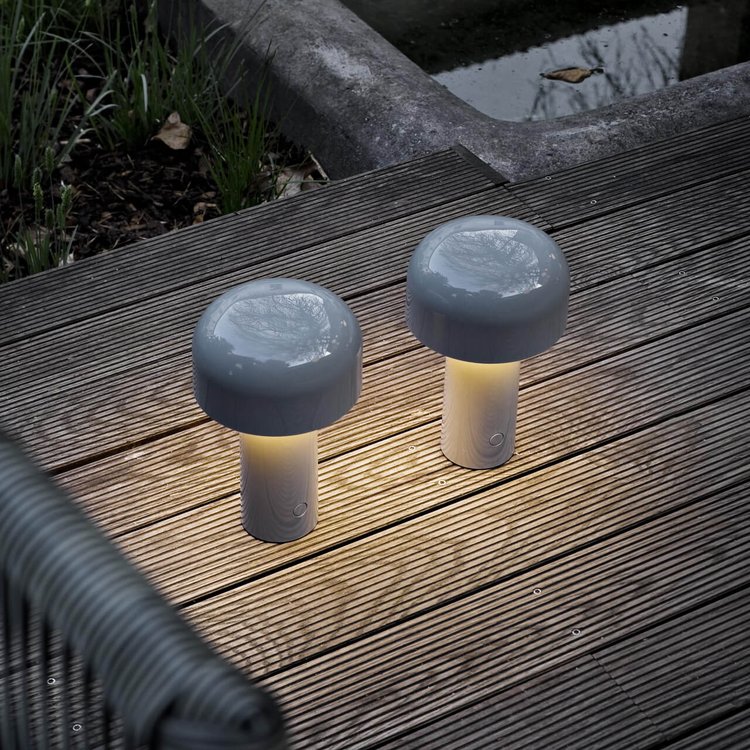 Pilzförmige kabellose Tischlampe
