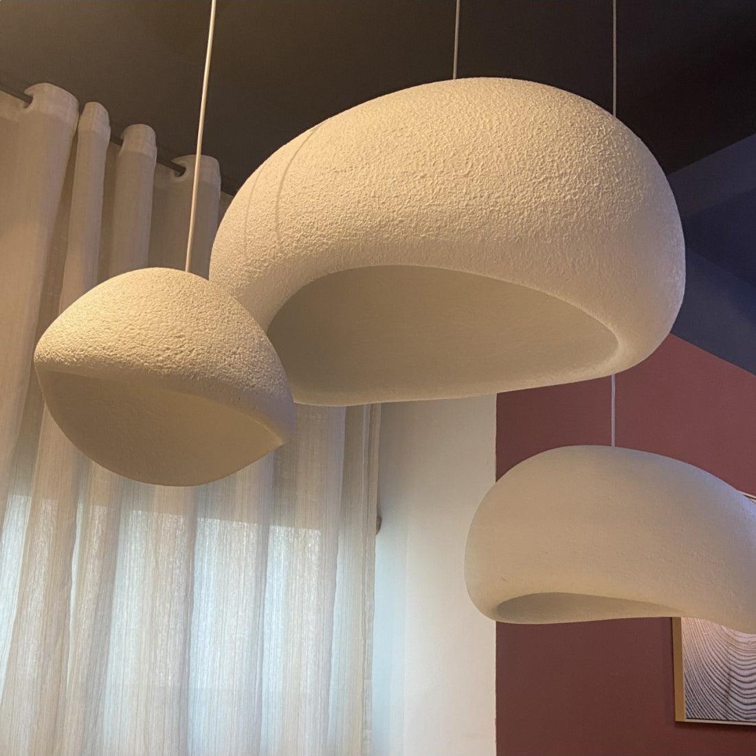 Von Wolken inspirierte Pendelleuchte