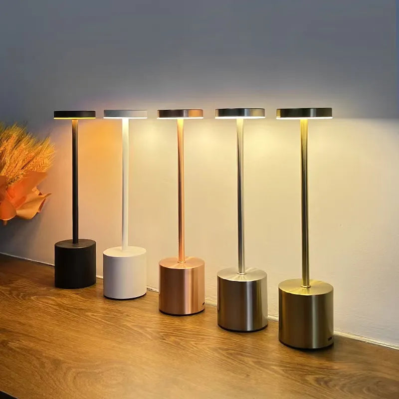 Minimalistische kabellose Tischlampe