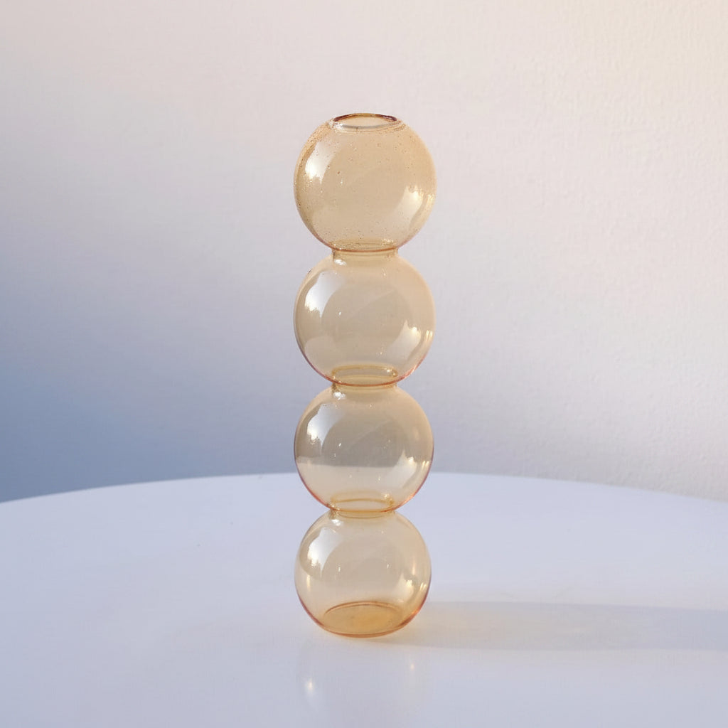 Vase in Form einer abstrakten Kugel