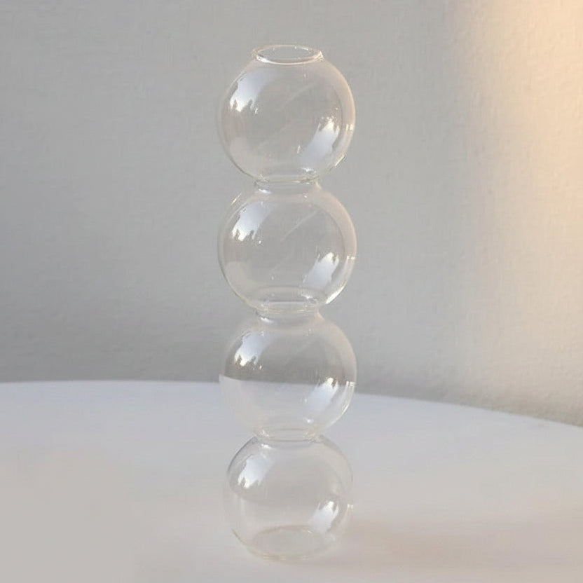 Vase in Form einer abstrakten Kugel