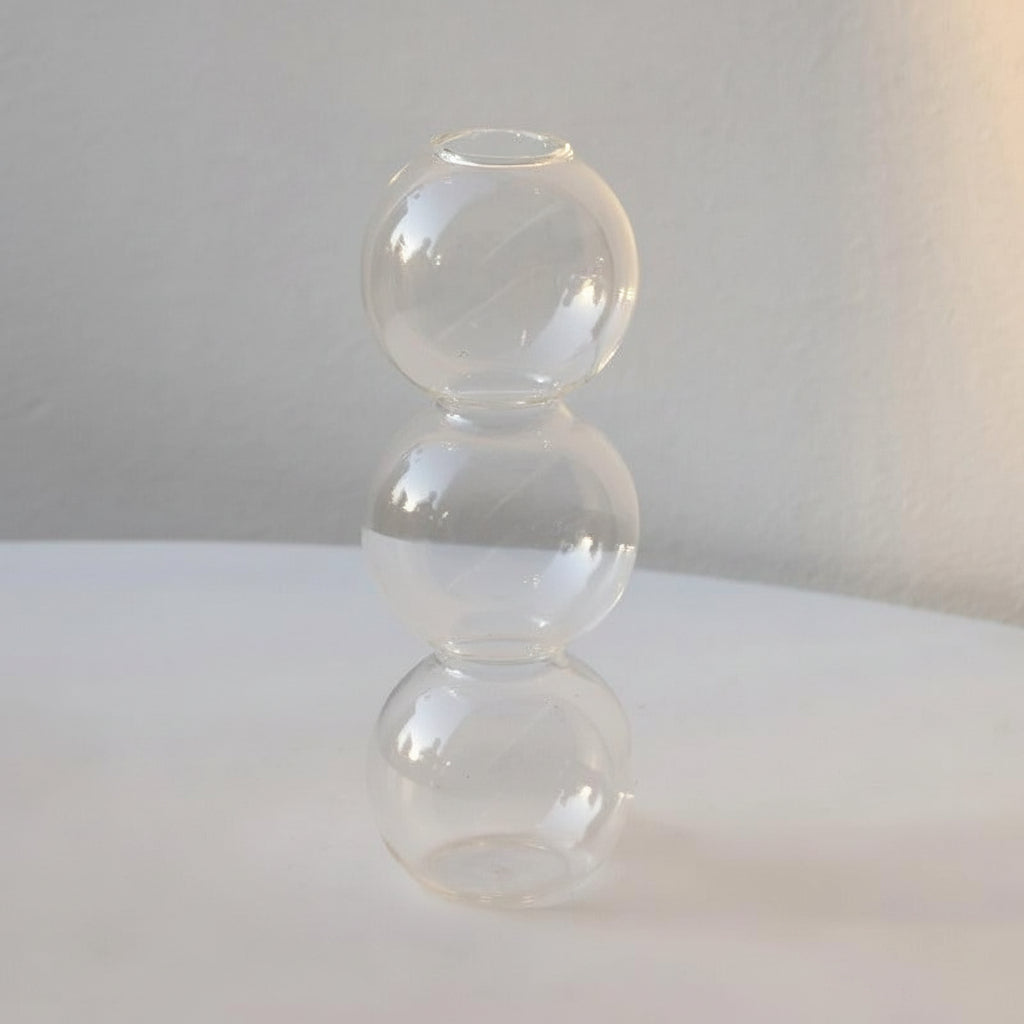 Vase in Form einer abstrakten Kugel